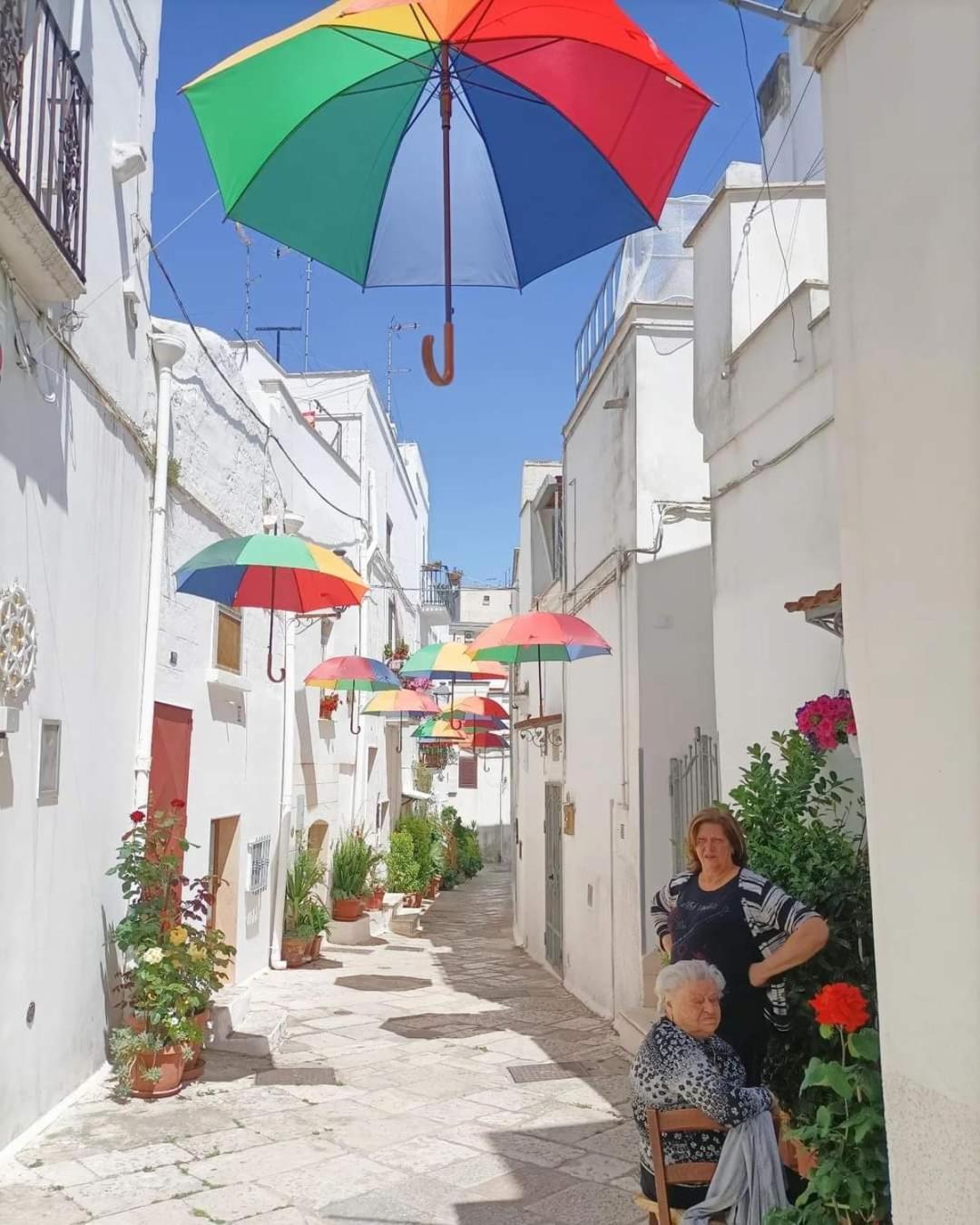 Le Luminarie Villa Mottola Eksteriør billede